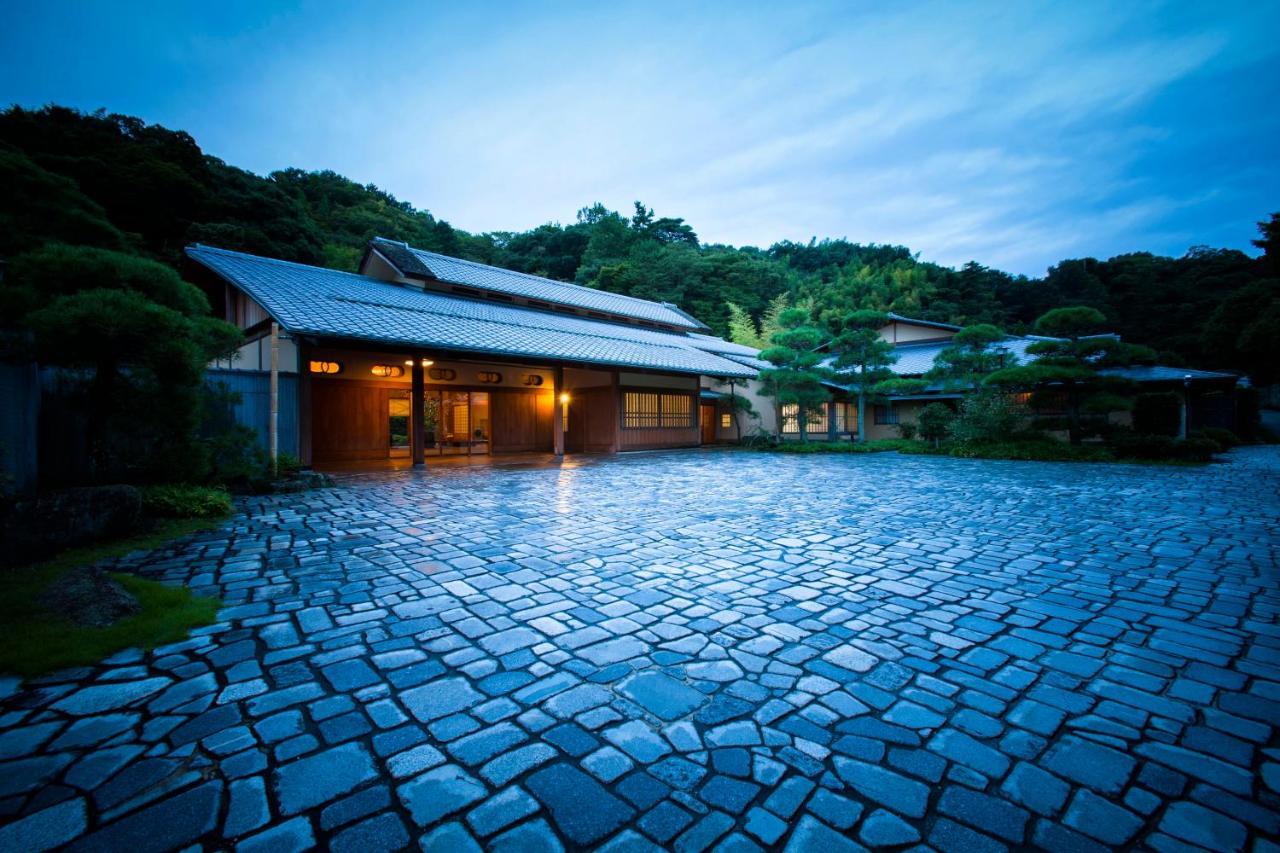 Sanyo-So Hotel Izunokuni Buitenkant foto